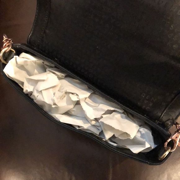 KATE SPADE Tumbled Black Leather Crossbody Shoulderbag with Rose Gold Chain - Picture 6 of 15